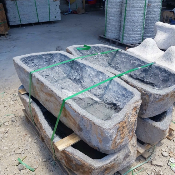 Chậu tắm đá đen
