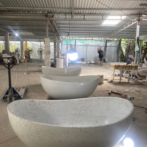 Chậu tắm đá trắng sứ
