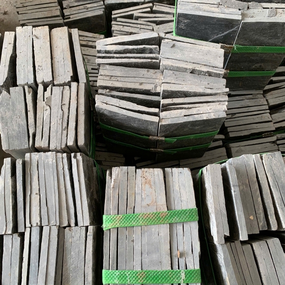 Đá bóc lồi (Đá chẻ đen)