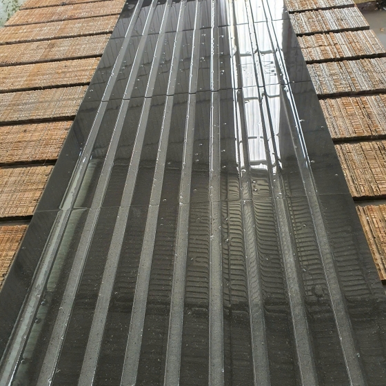 Đá bazan mài chạy rãnh