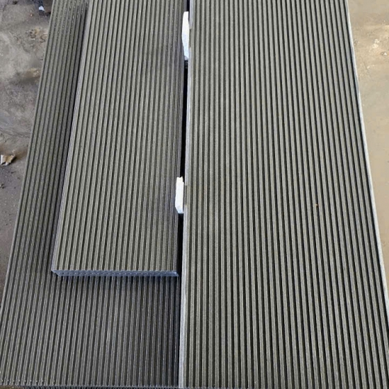 Đá bazan mài chạy rãnh