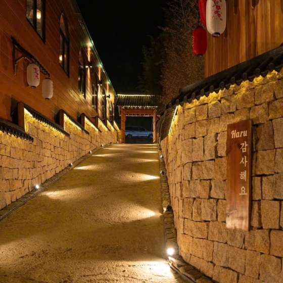 Đá chẻ vàng Bình Định